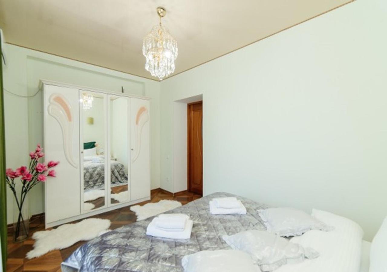 Apart Hotel Era Chişinǎu Buitenkant foto